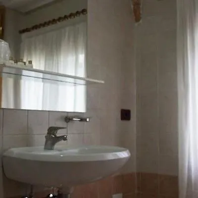 Casa Sant'Andrea Bed & Breakfast Venice 2*,