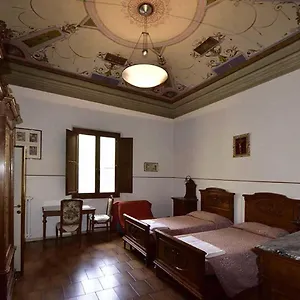 Casa Per Ferie Suore Oblate Dell'assunzione Alojamento de Acomodação e Pequeno-almoço Florença