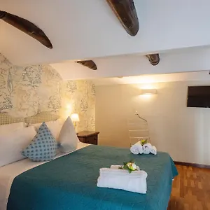 bb-donna-adelina.hotels-amalfi.com/